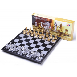 Magnetiniai šachmatai su žaidimo lenta